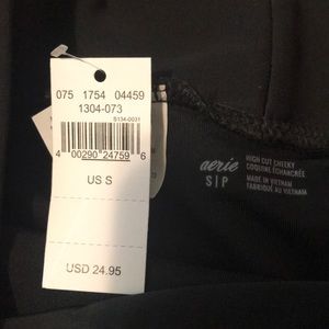 High-waisted bikini bottoms